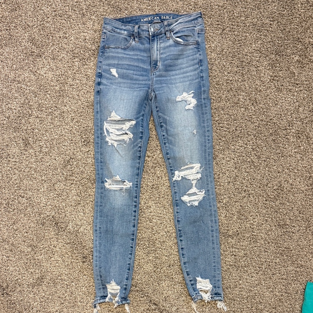American Eagle Outfitters Women's Light Blue Ripped Skinny Jeans